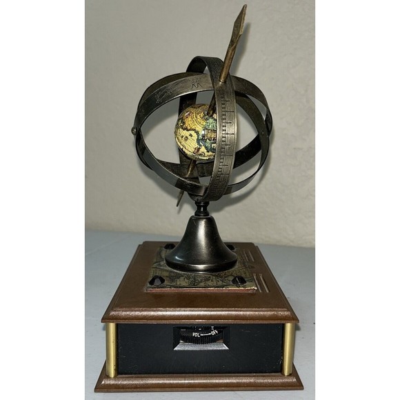 Vintage Fred Roberts Co Globe World AM Transistor Radio Made In Japan Tested - Picture 4 of 12